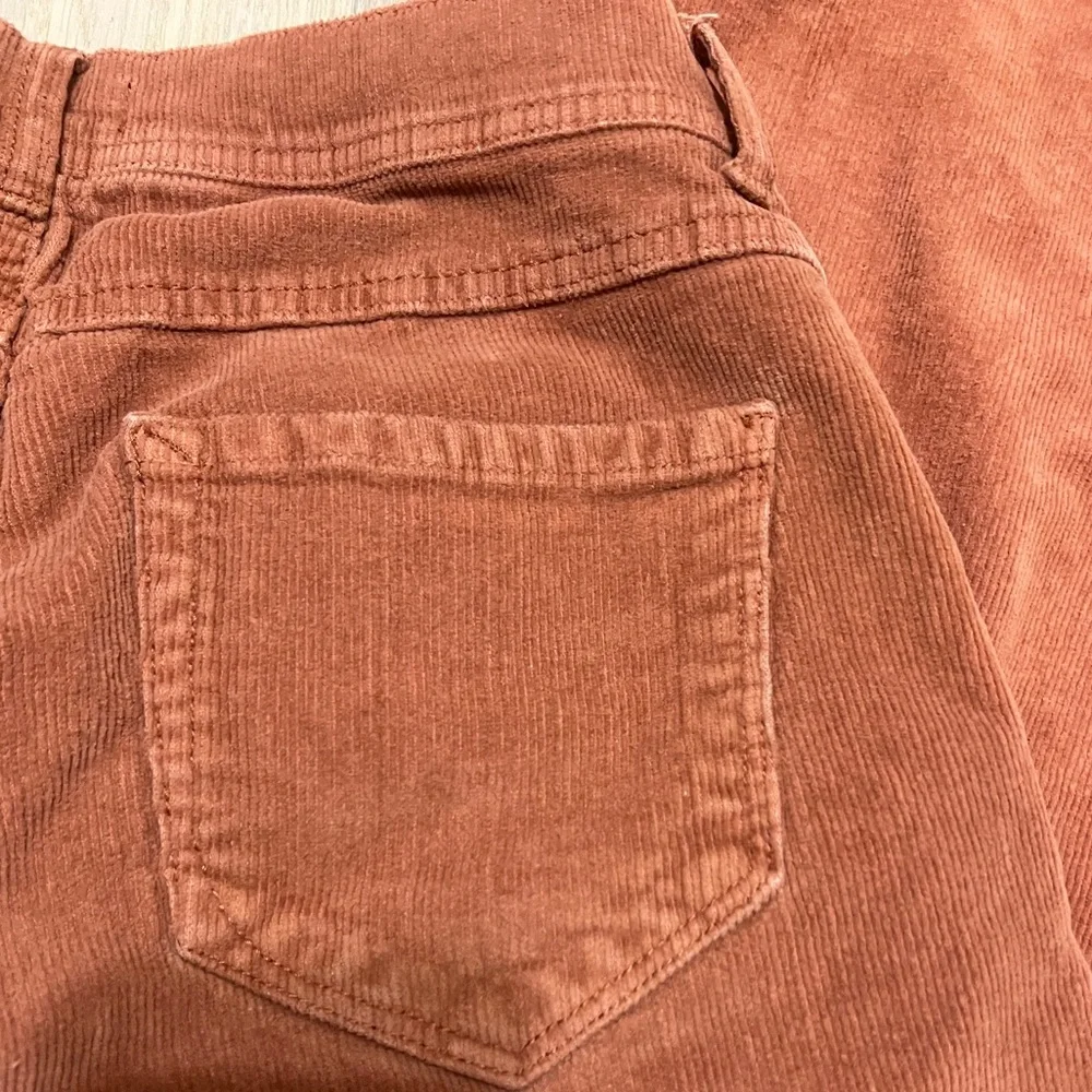 Kensie Kaya Corduroy Wide Leg Jeans - Picture 7 of 7